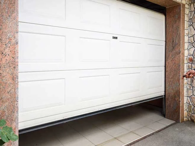 How Much It Cost Repair Garage Door