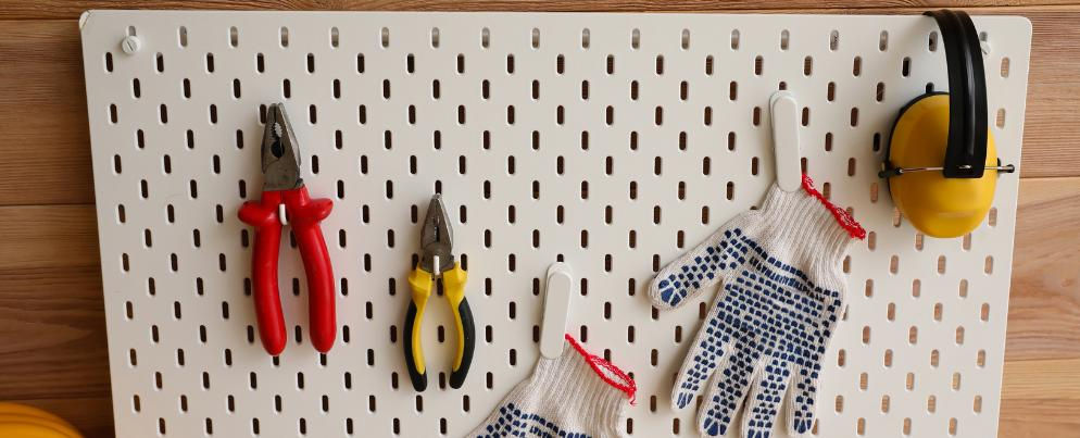 Garage Door repair Protection items and tools image